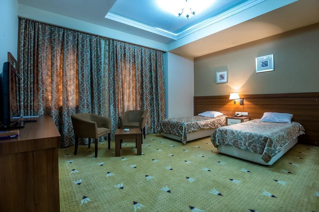 Mont Inn Hotel Baku 4*,